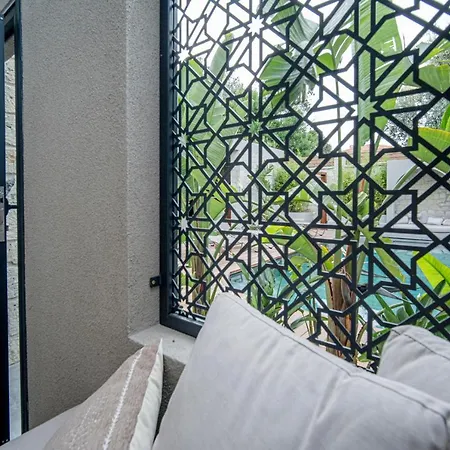 Derin (adults Only) Hotel 2*