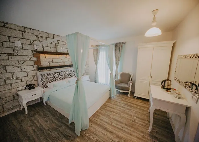 Отель Derin (adults Only) 2*