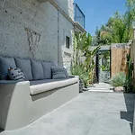 Derin (adults Only) 2* Αλακάτι