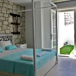 Derin (adults Only) 2* Αλακάτι