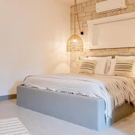 Derin (adults Only) 2* Αλακάτι