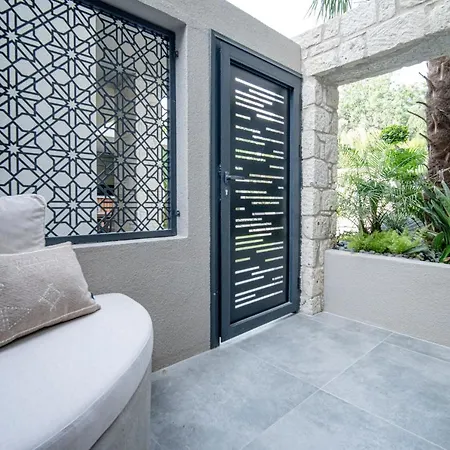 Derin (adults Only) Hotel