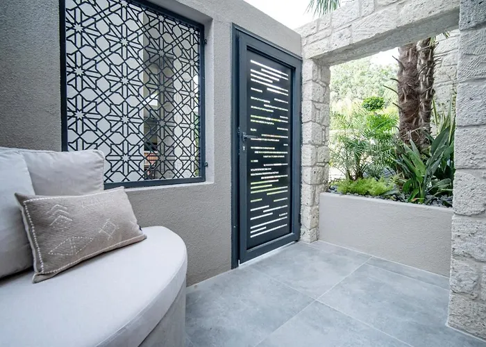 Derin (adults Only) Hotel